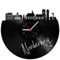 Wanduhr aus Vinyl Skyline Norderney