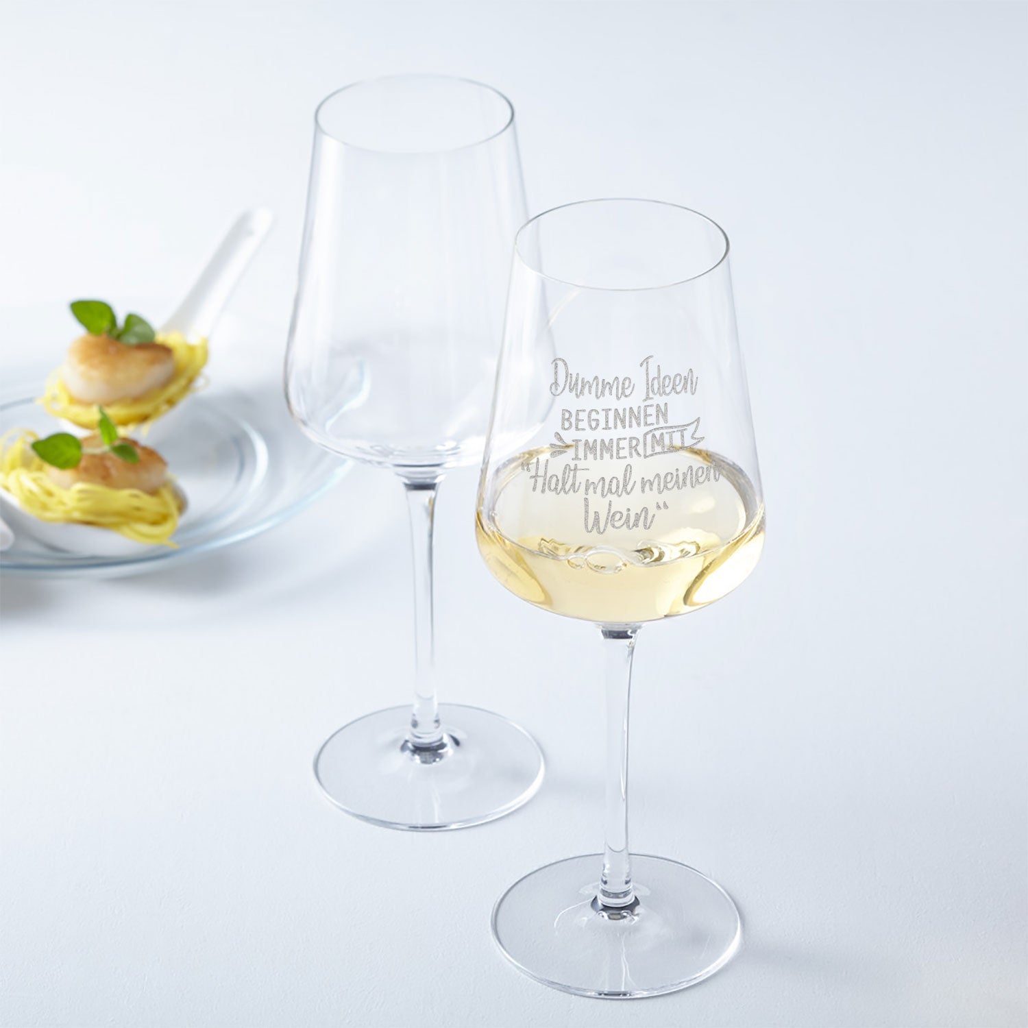 Leonardo Weinglas mit Gravur - Dumme Ideen beginnen immer mit "Halt mal meinen Wein"