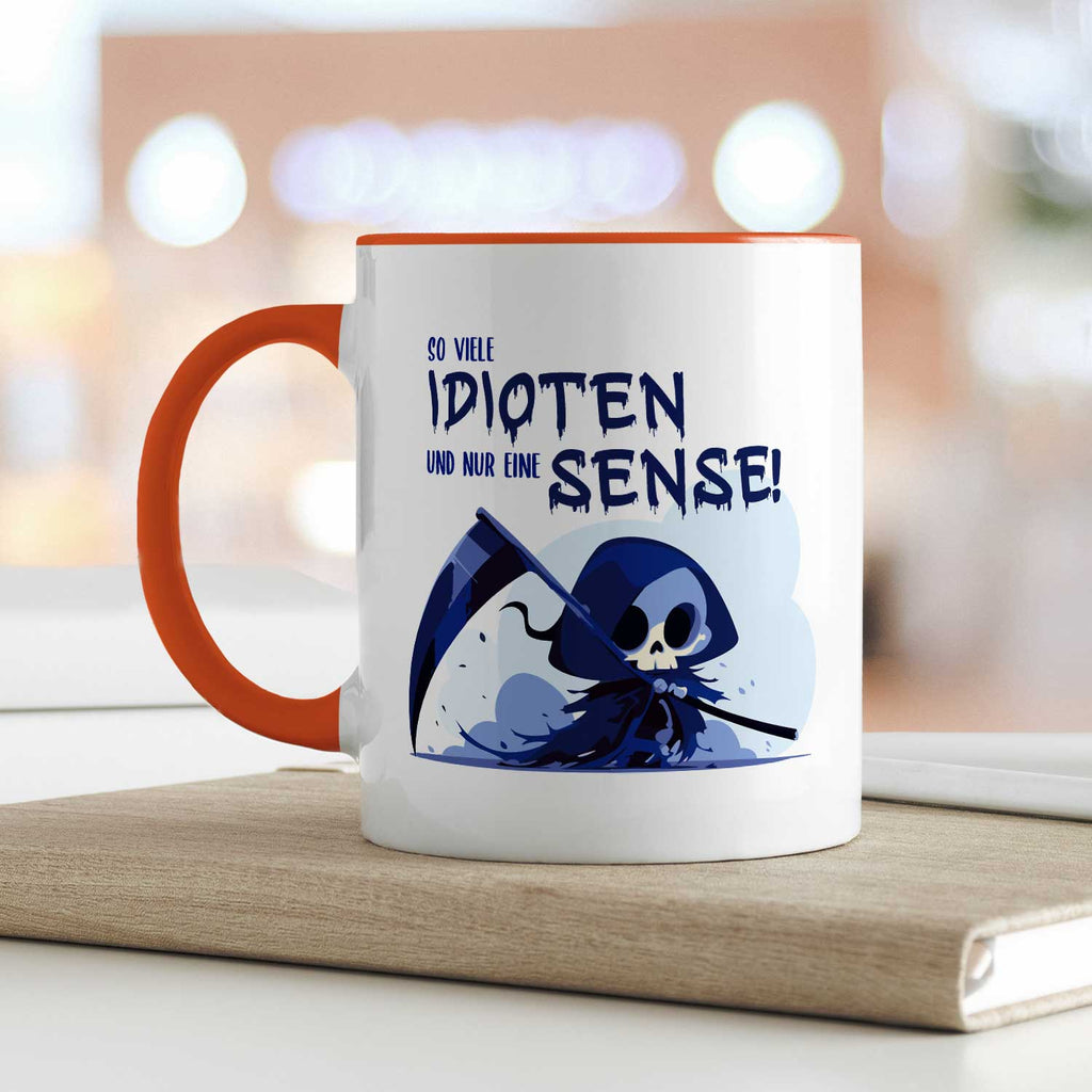 Bedruckte Tasse mit Spruch in blau - So viele Idioten und nur eine Sense