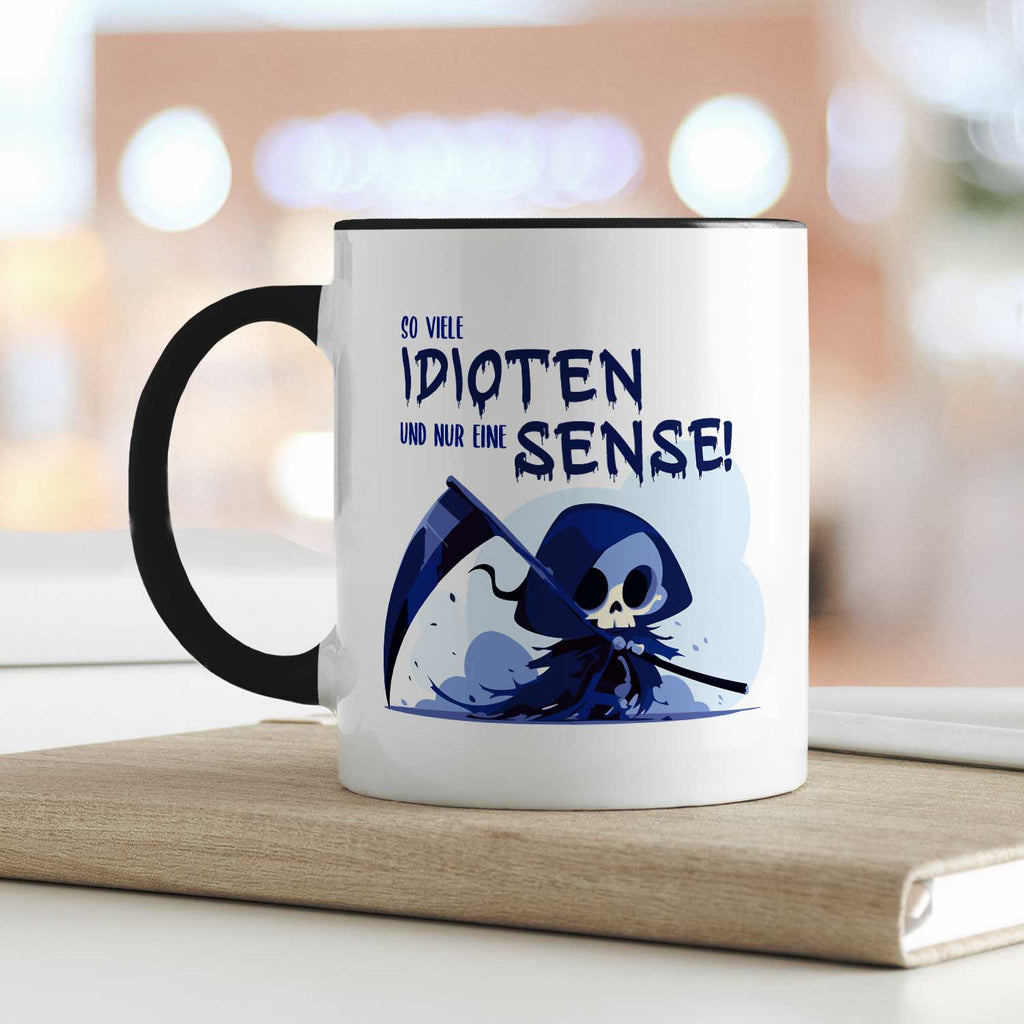 Bedruckte Tasse mit Spruch in blau - So viele Idioten und nur eine Sense