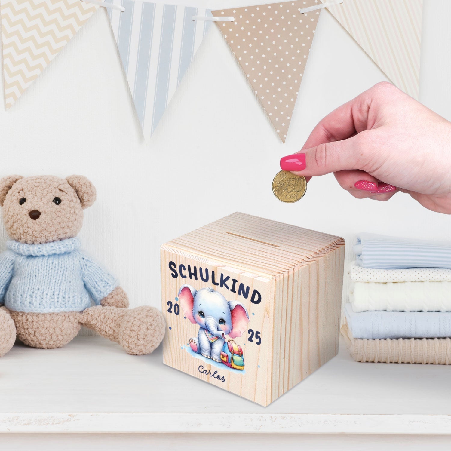 Spardose aus Holz - Schulkind