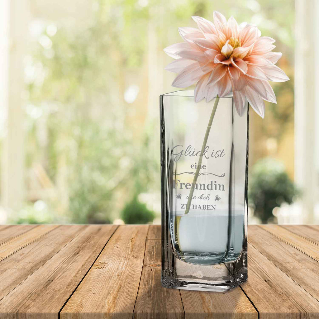 Blumenvase mit Gravur - Glück ist eine Freundin - Deko Vase als Geschenk