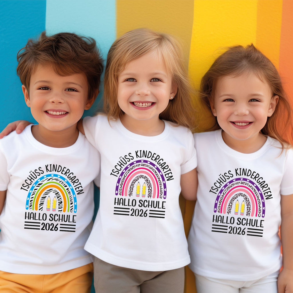 Bedrucktes T-Shirt für Kinder - Tschüss Kindergarten Regenbogen Blau