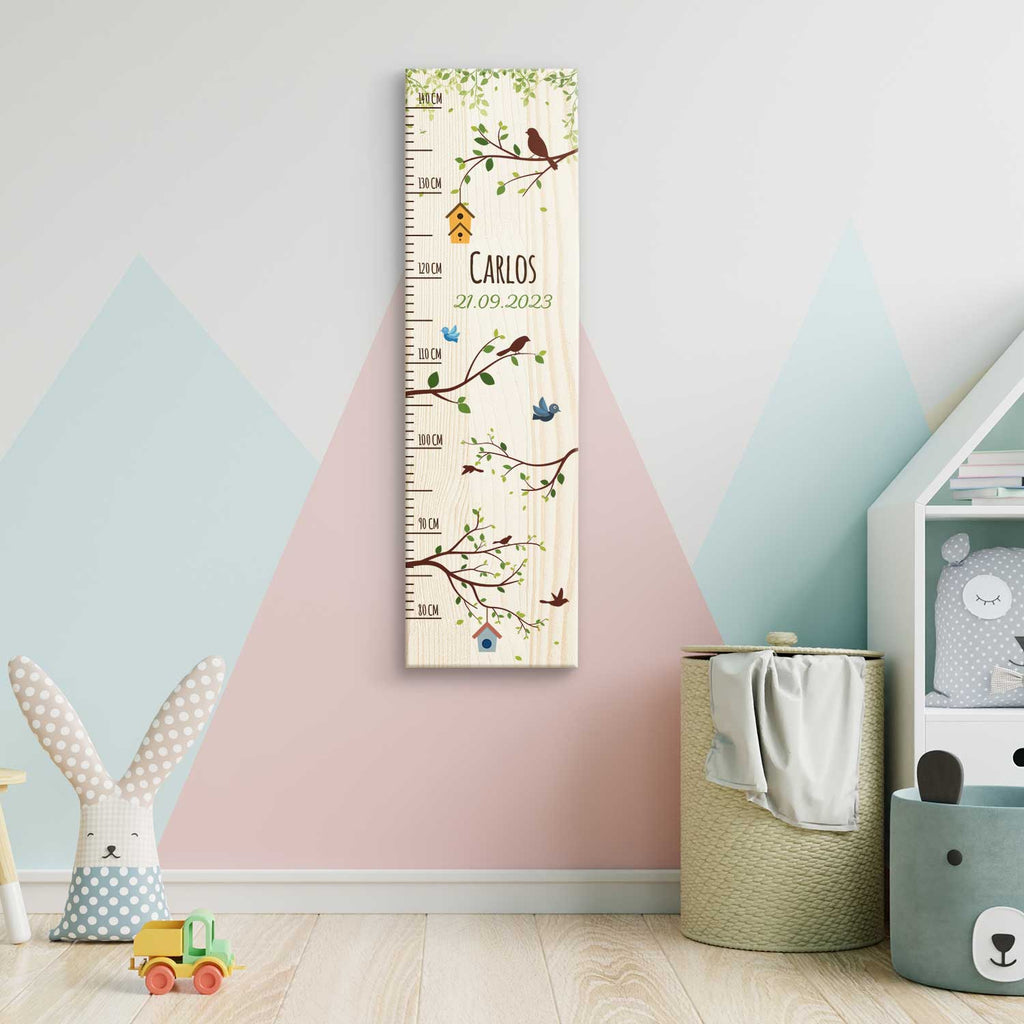 Messlatte mit Namen für Kinder im Vögel Design