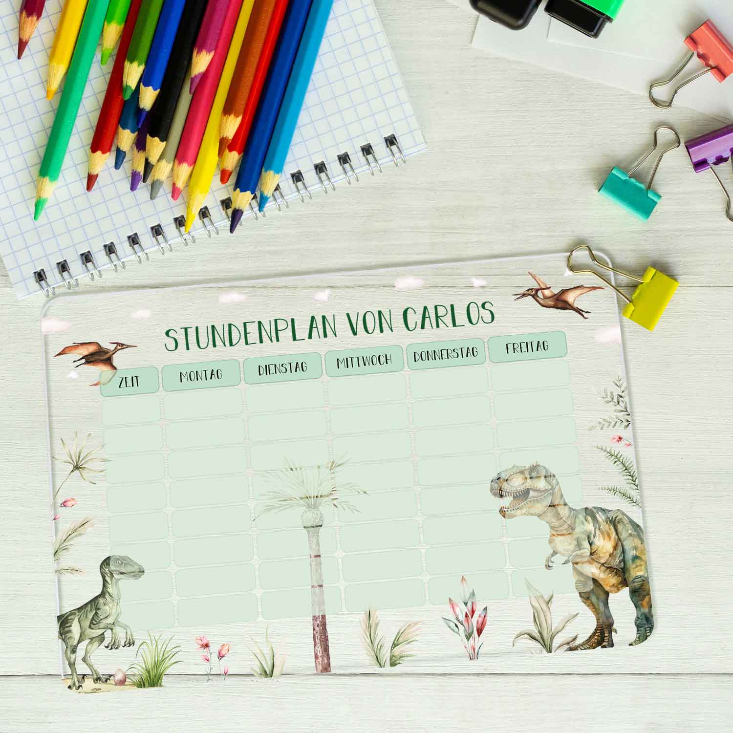 Personalisierter Stundenplan mit Namen in versch. Motiven