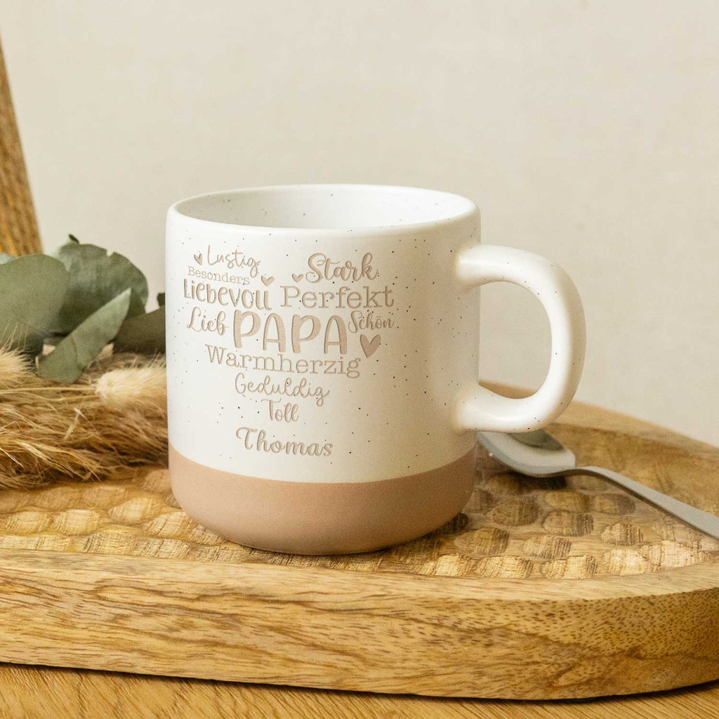 Gravierte Steingut Tasse - Papa Collage