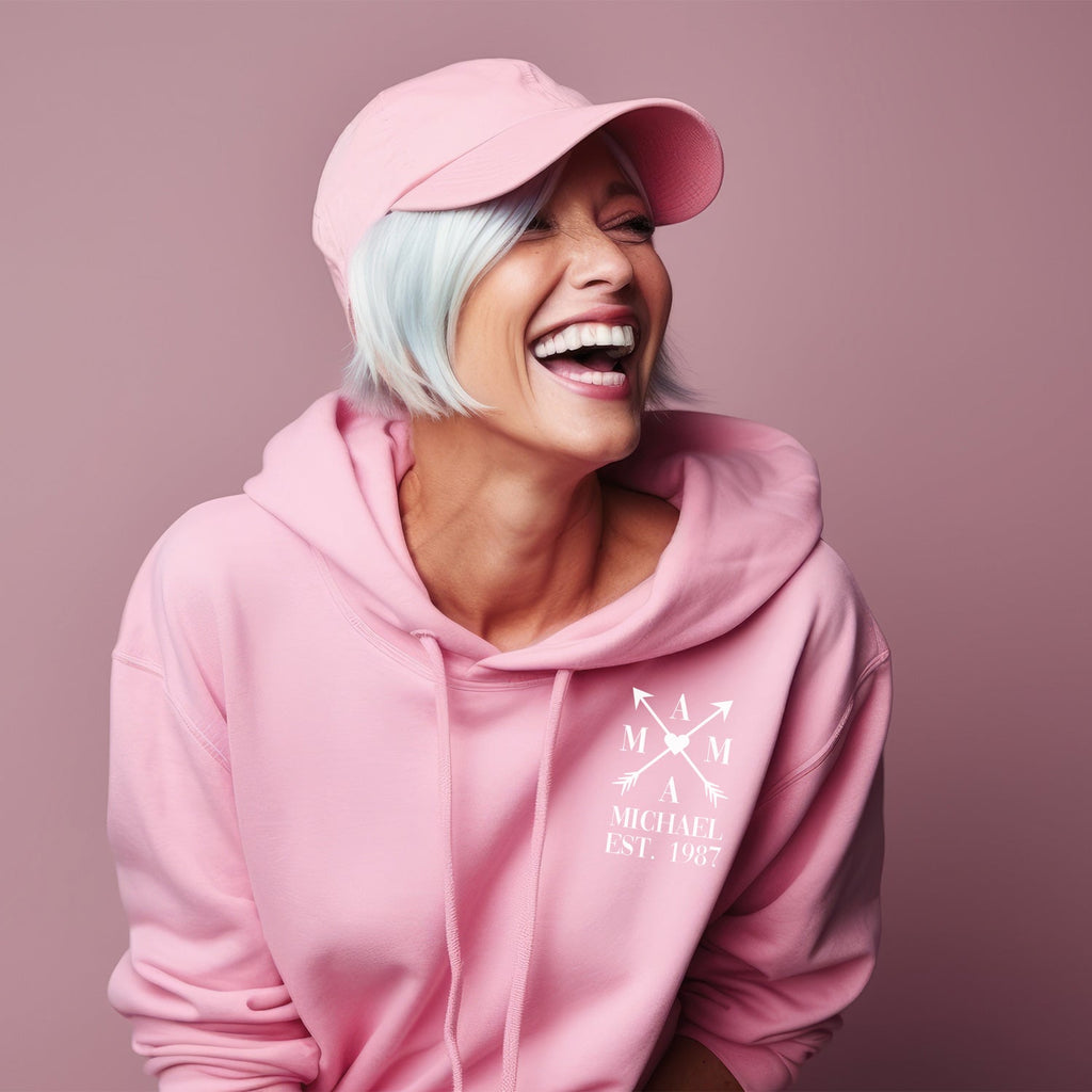 Personalisierter Hoodie für Frauen - MAMA EST. Kreuzpfeile
