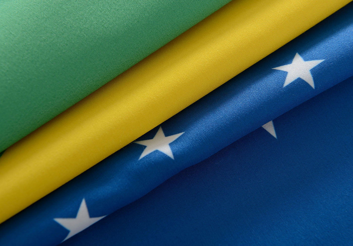 Gardine Vorhang Ösenschal »GLOBAL« Flagge Fußball Fan Flag Banner Landesfarben 20360
