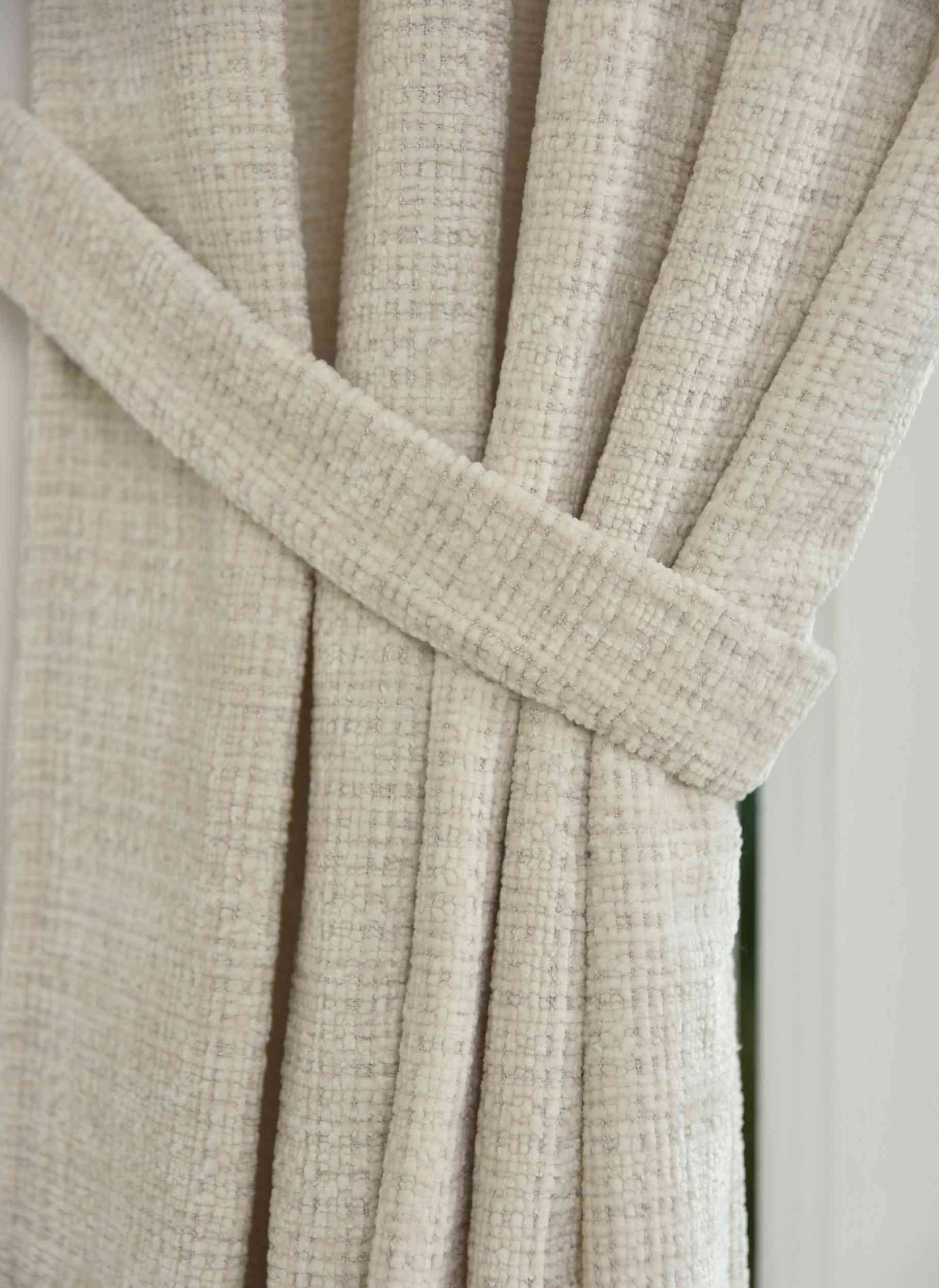 Vorhang Chenille Jacquard »RIGA« mit Multiband-Aufhängung Luxuriöser Stil für Ihr Zuhause 2023500