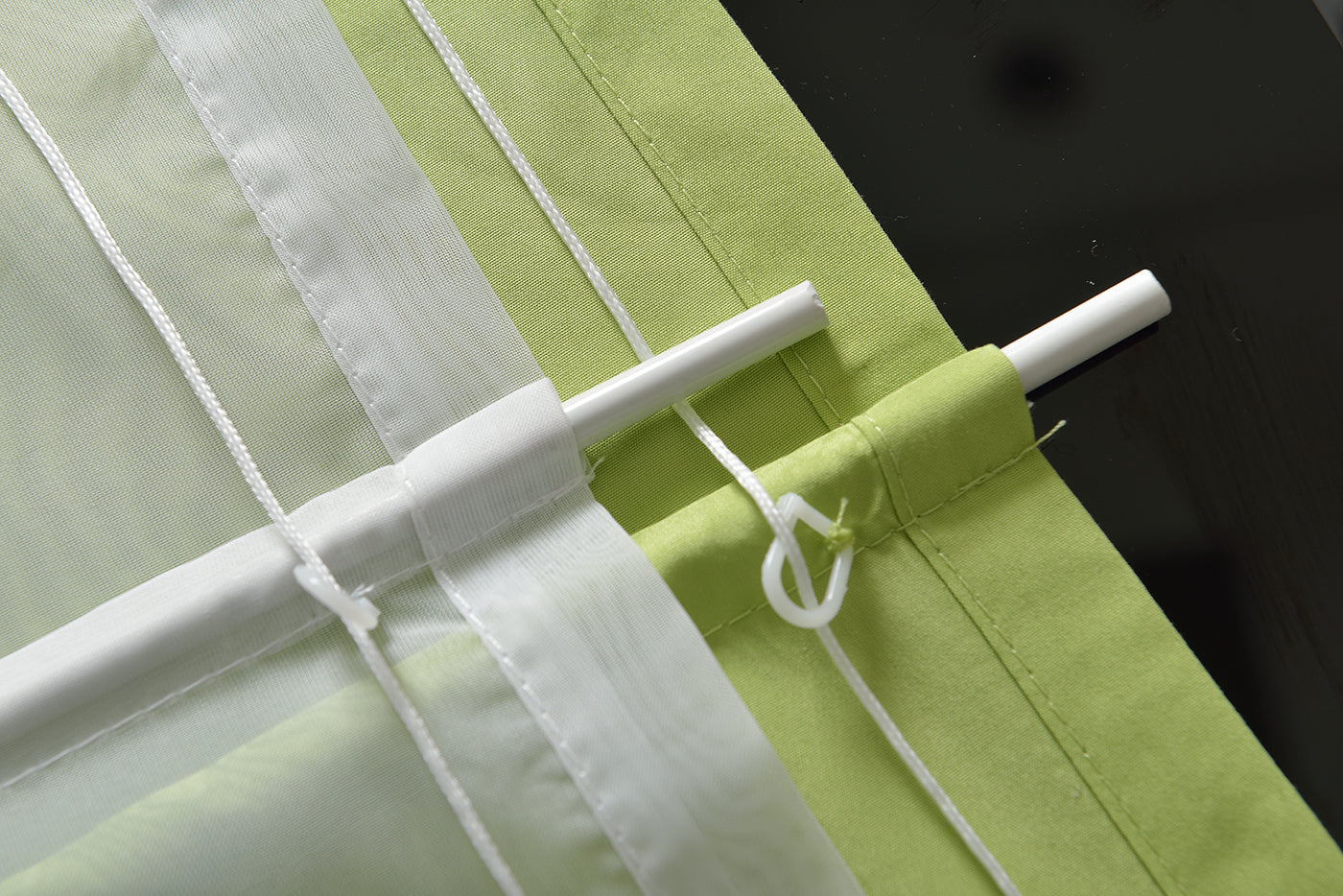 Doppel Raffrollo Palma Microsatin matt Voile Faltgardinen Faltrollo Schlaufenrollo mit Universalgardinenband 20410
