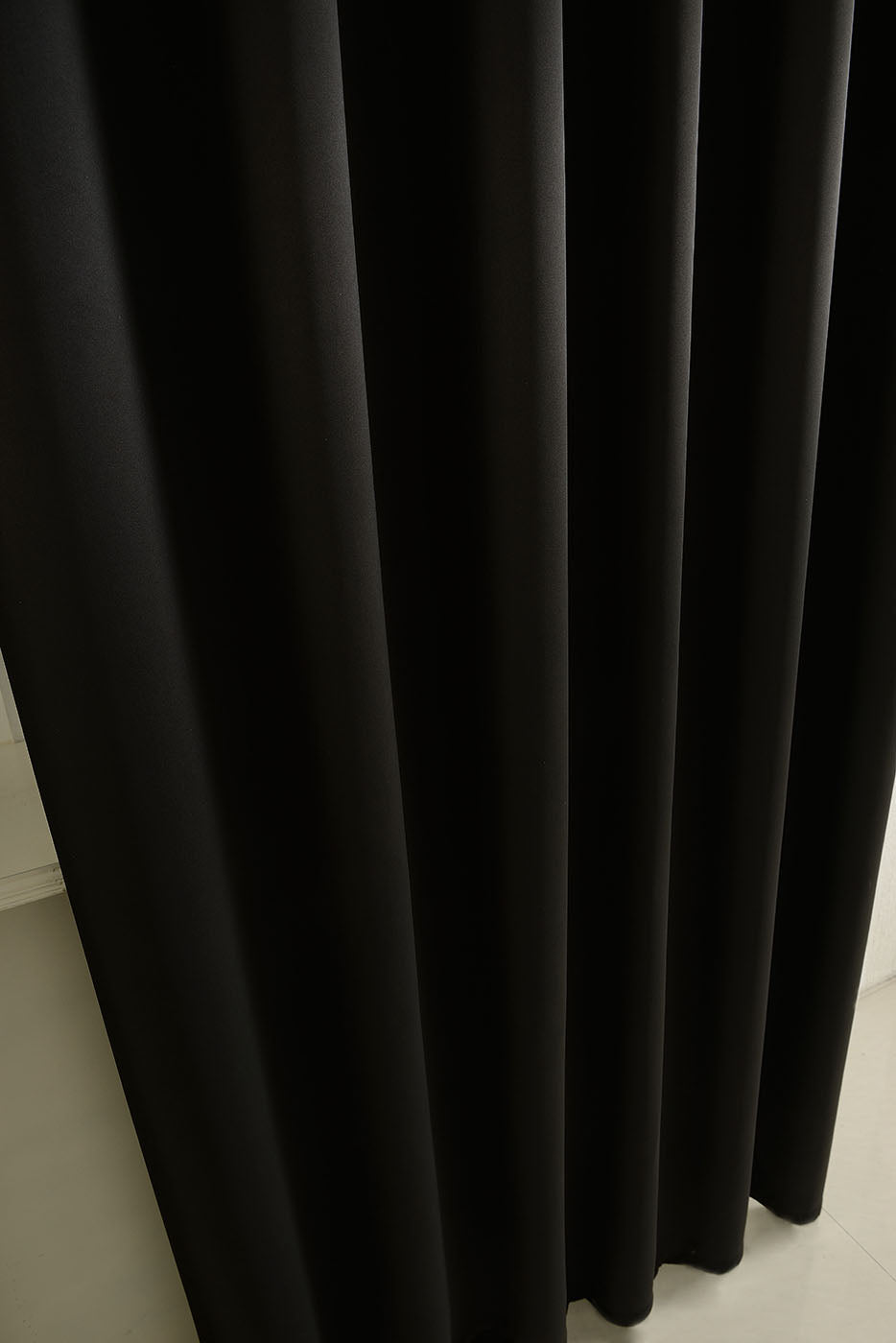 Verdunkelungsvorhag mit Schlaufen matt uni Farben aus weichfallenden blickdichten Stoff blickdicht Blackout 20610