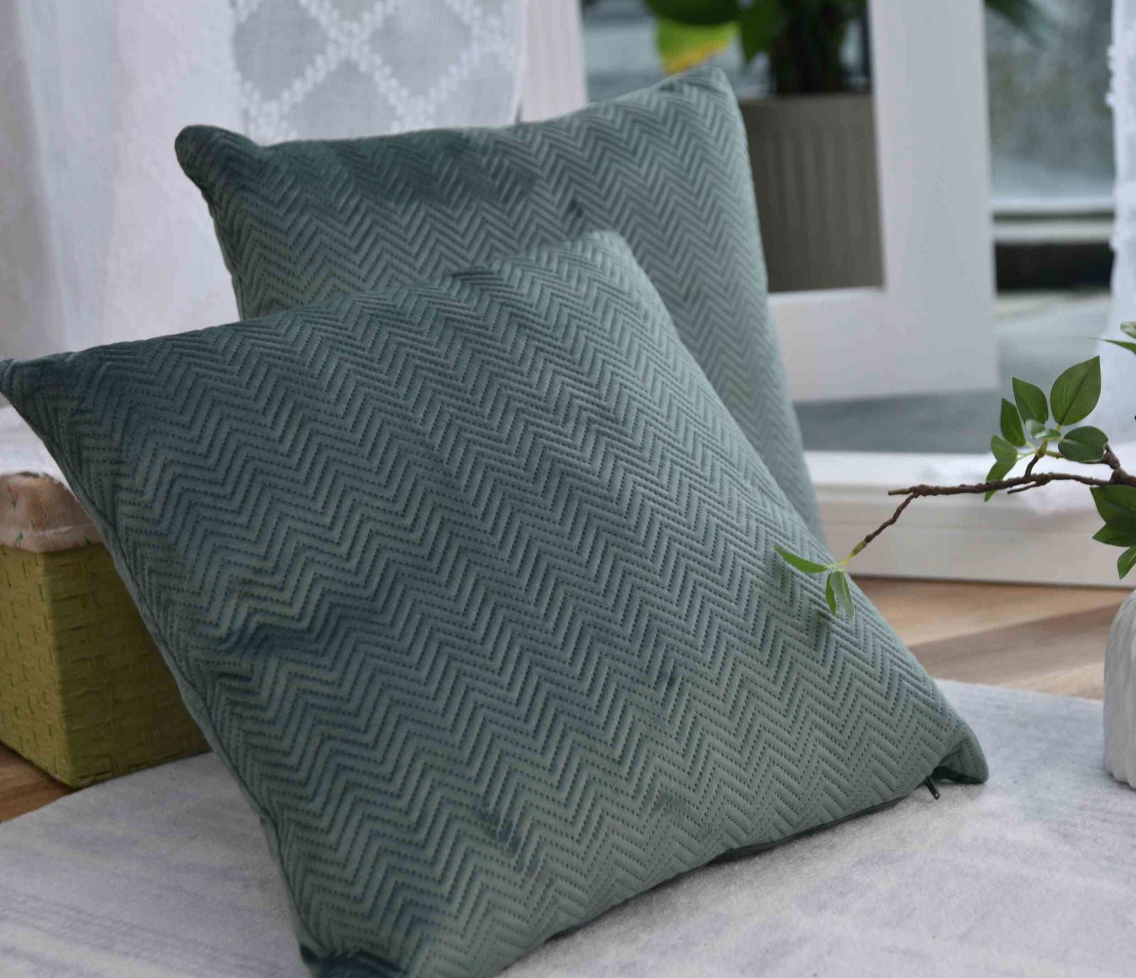 Kissen Dekokissen Jacquard »GRETA« mit Fischgrät-Design pflegeleicht Reißverschluss weiche 320g Füllung - Vielfältige Farbauswahl 2023510