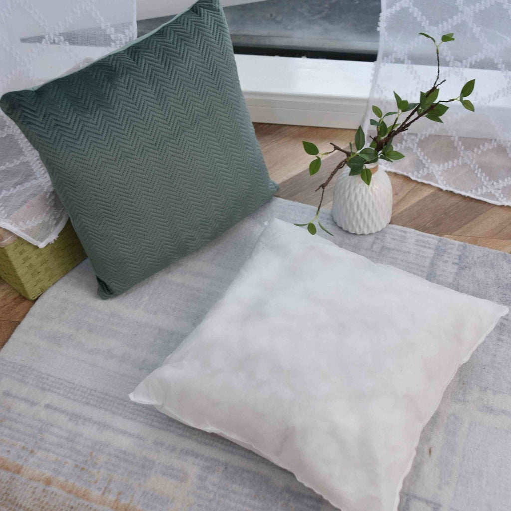 Kissen Dekokissen Jacquard »GRETA« mit Fischgrät-Design pflegeleicht Reißverschluss weiche 320g Füllung - Vielfältige Farbauswahl 2023510