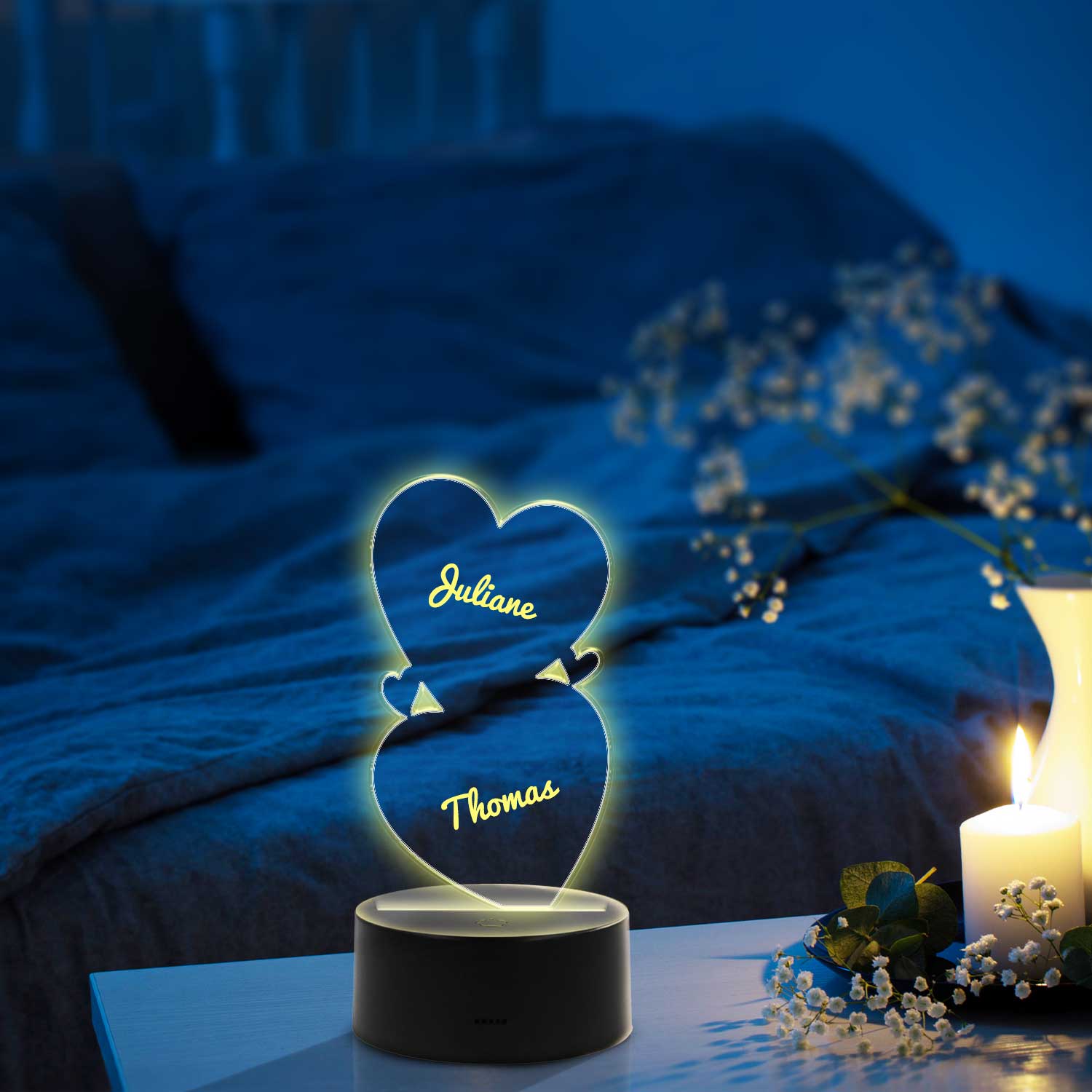 Graviertes Acrylglas mit LED-Sockel im Doppel Herz Design