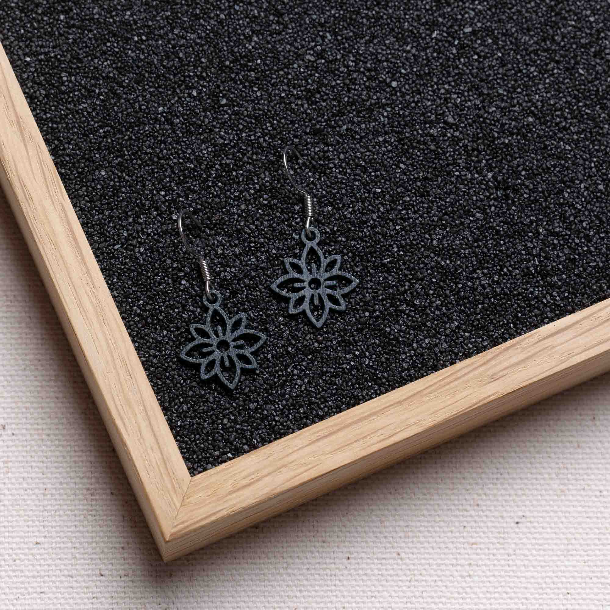 Ohrringe / Ohrhänger aus Holz | Flower mini