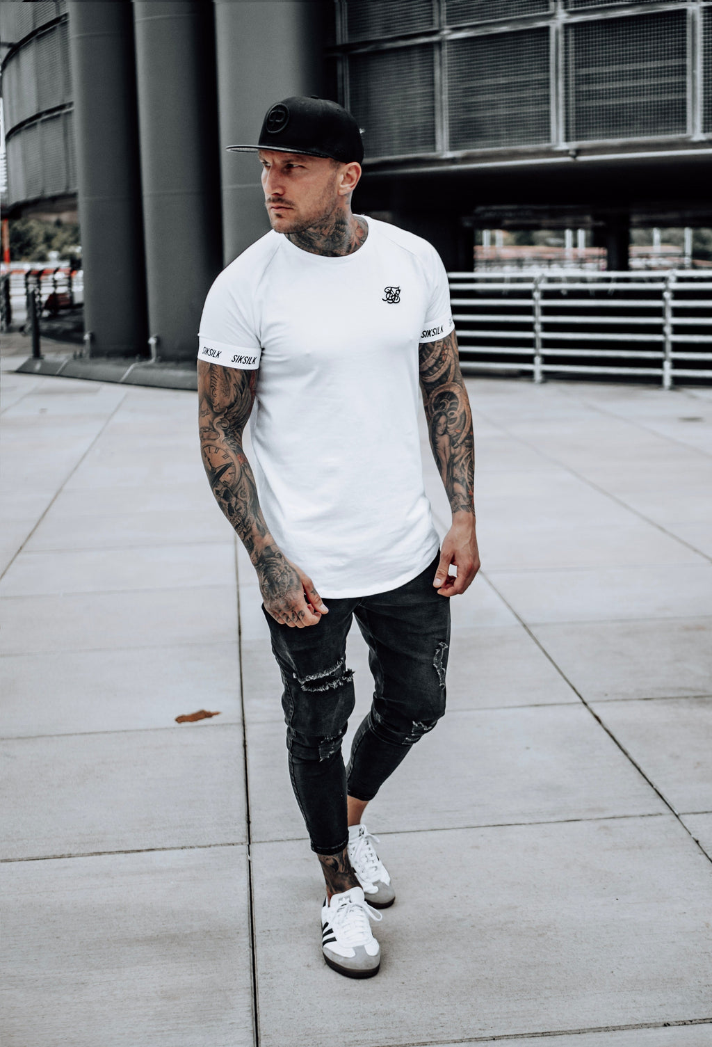 Snapback Cap - Black & Black Carbon