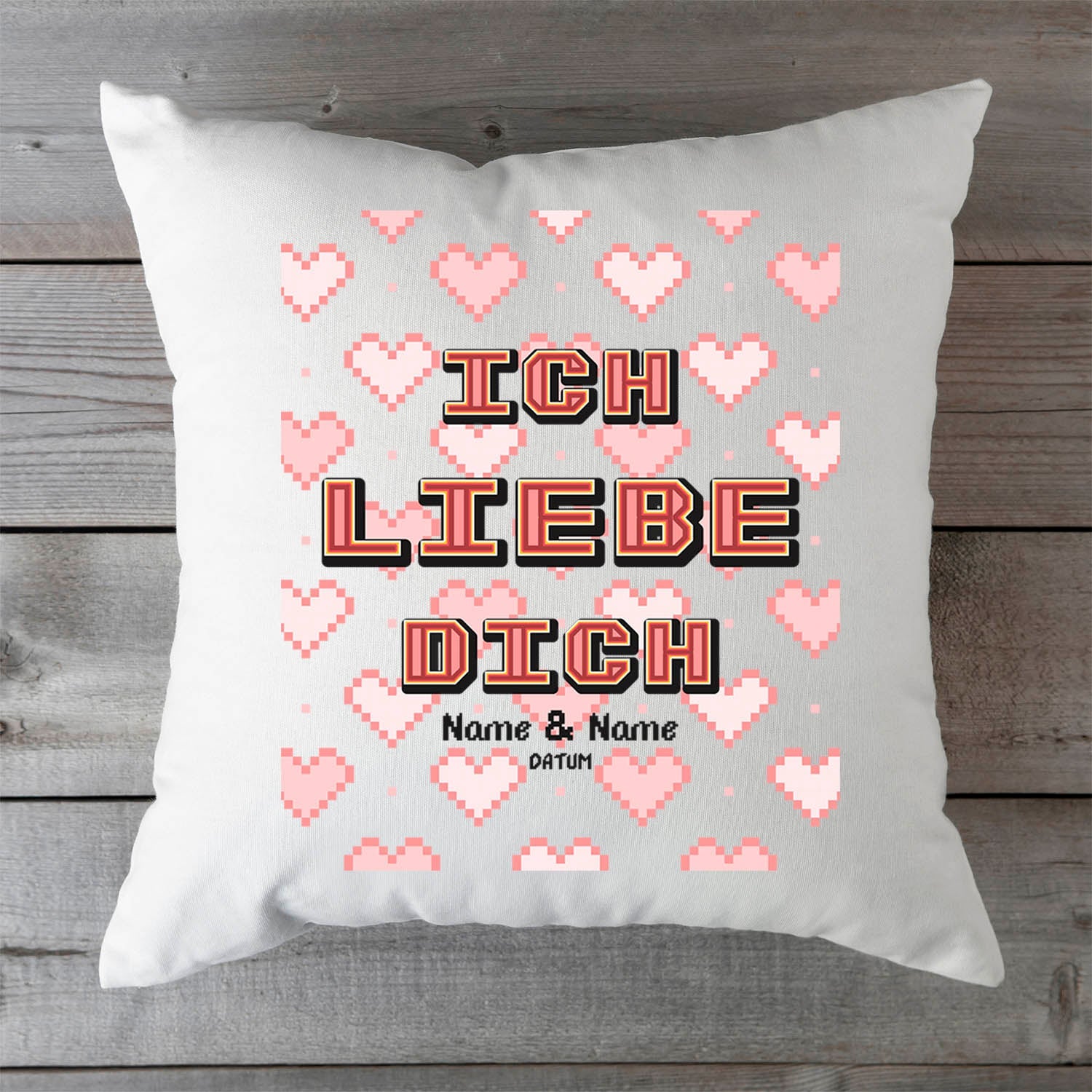 Bedrucktes Kissen mit Motiv "Pixel Heart"