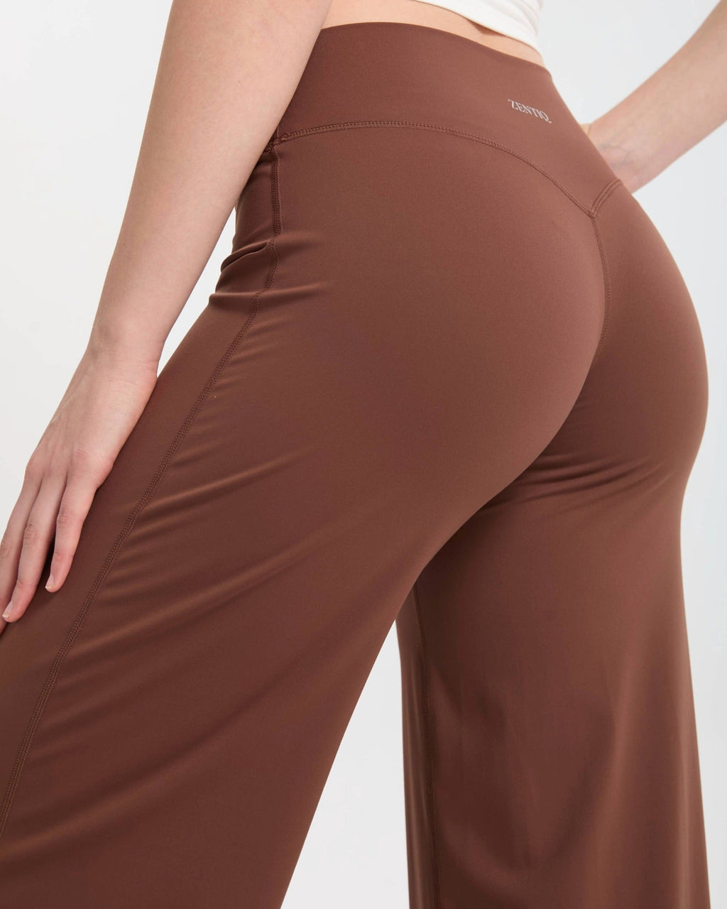 Wide-Leg Hose High Waist relaxed fit – Braun