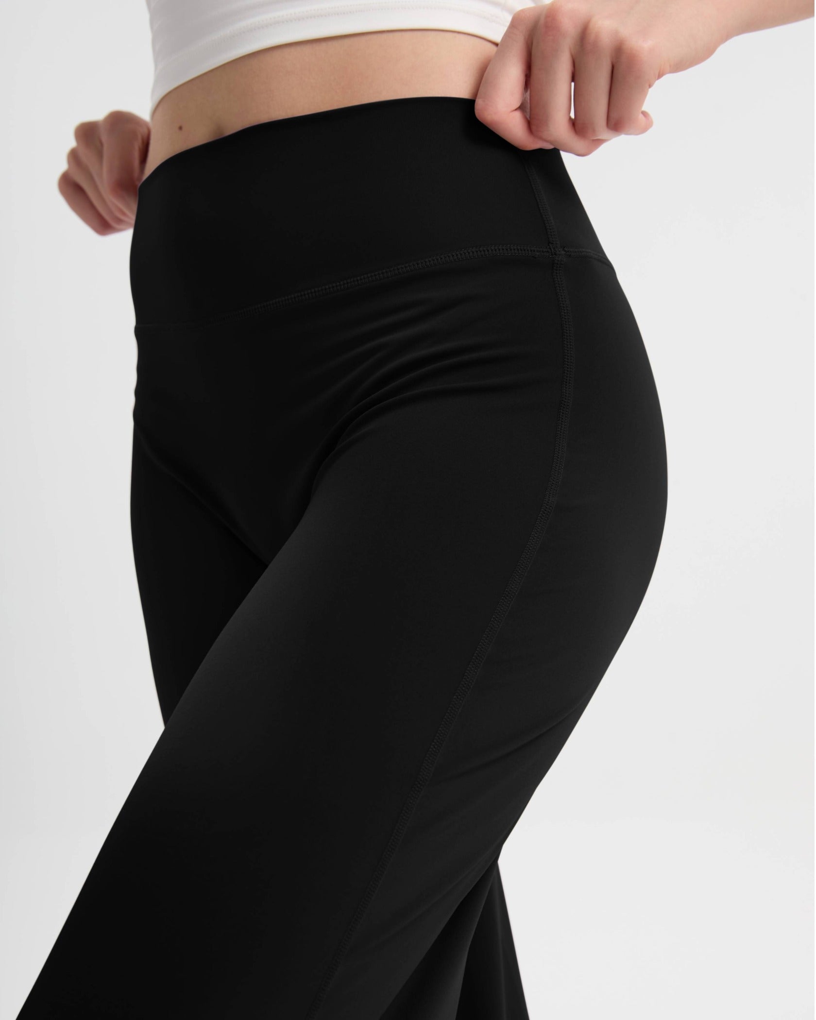 Wide-Leg Hose High Waist relaxed fit – Schwarz
