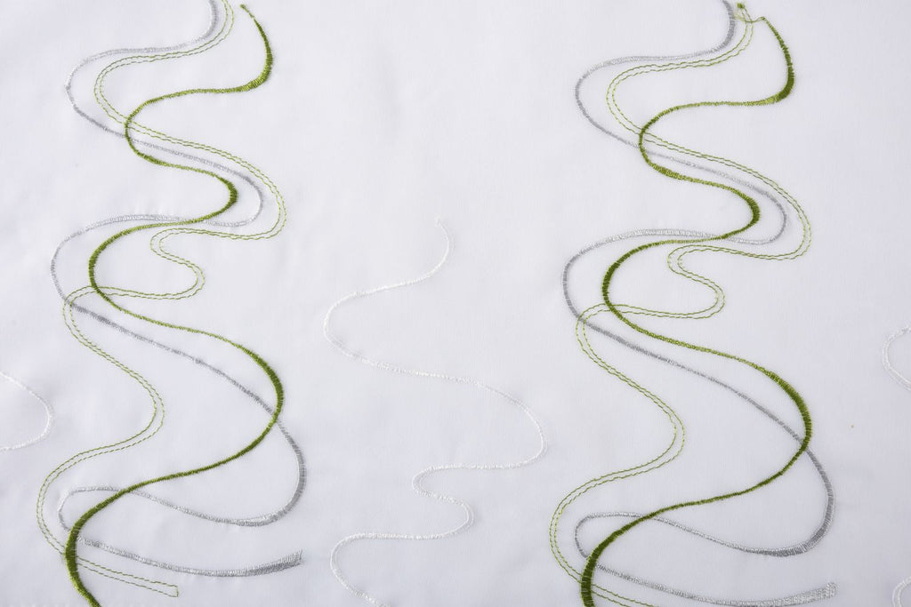 »WELLE« Stickerei Gardinen Set 4 Tlg. Raffhalter Tunneldurchzug Gardinenband für Gardinenschienen 112231