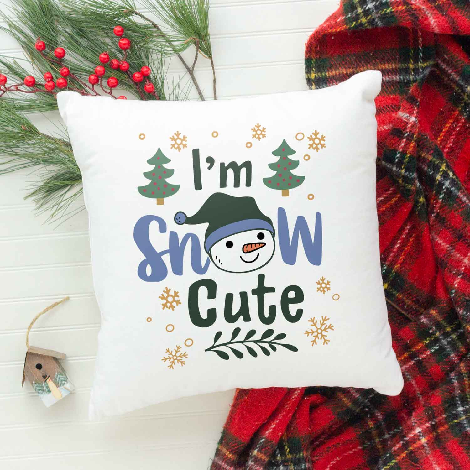 Kissen mit Weihnachtsmotiv - I'm snow cute - Weihnachtsdeko - Geschenke für Frauen & Männer