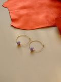 Flieder Dots Hoops aus Edelstahl