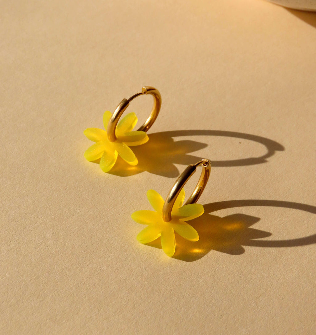 Gelbe Margarite Edelstahl Hoops