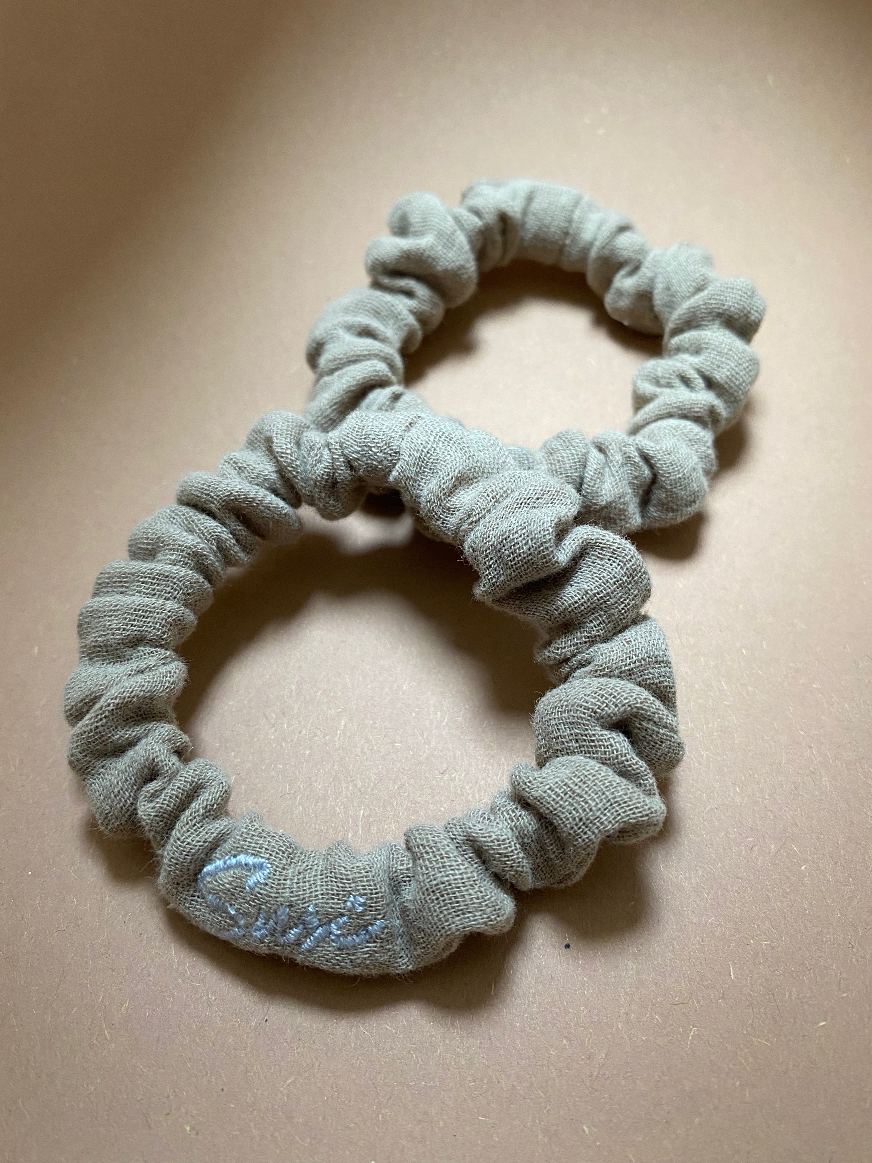 Hair Tie Ease Cappuccino Embroidered