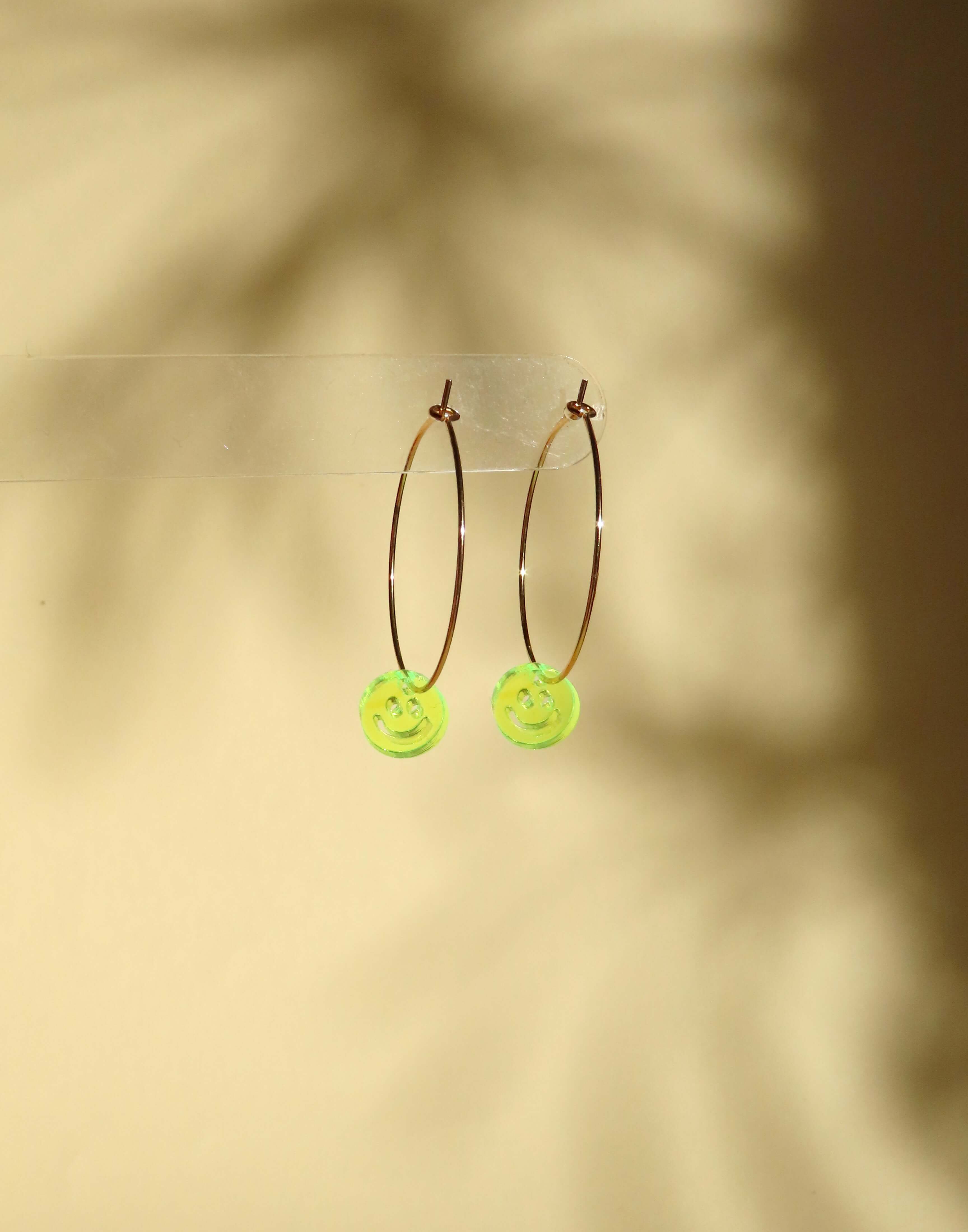 Neon Smiles Creolen aus Edelstahl