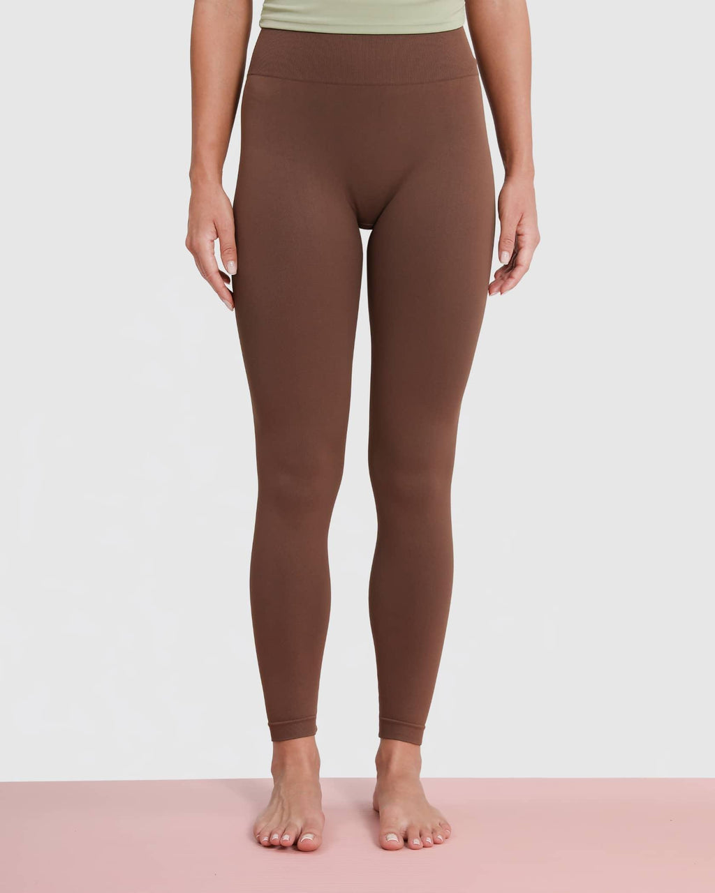 Scrunch Leggings High Waist V-Shape seamless blickdicht – Braun